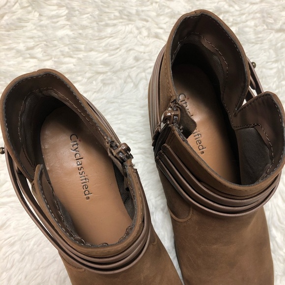 Cityclassified Steel Heeled Bootie Sz 8.5 - Picture 9 of 12